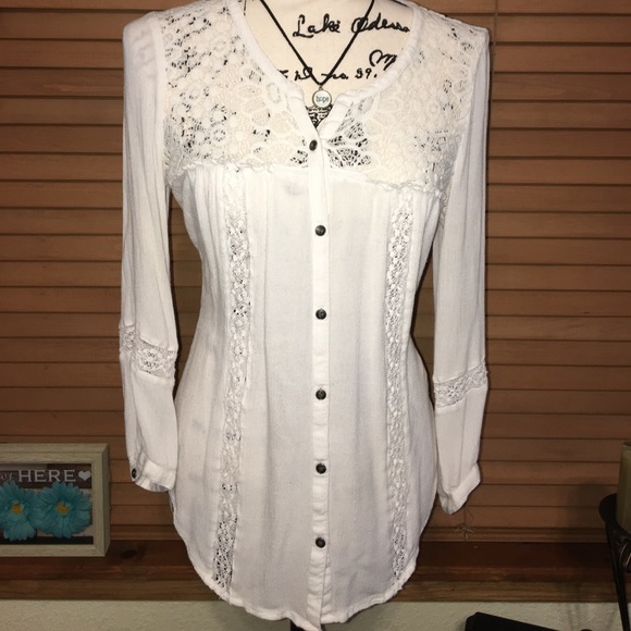 American Eagle Button Down Long Sleeve Blouse - Picture 2 of 8